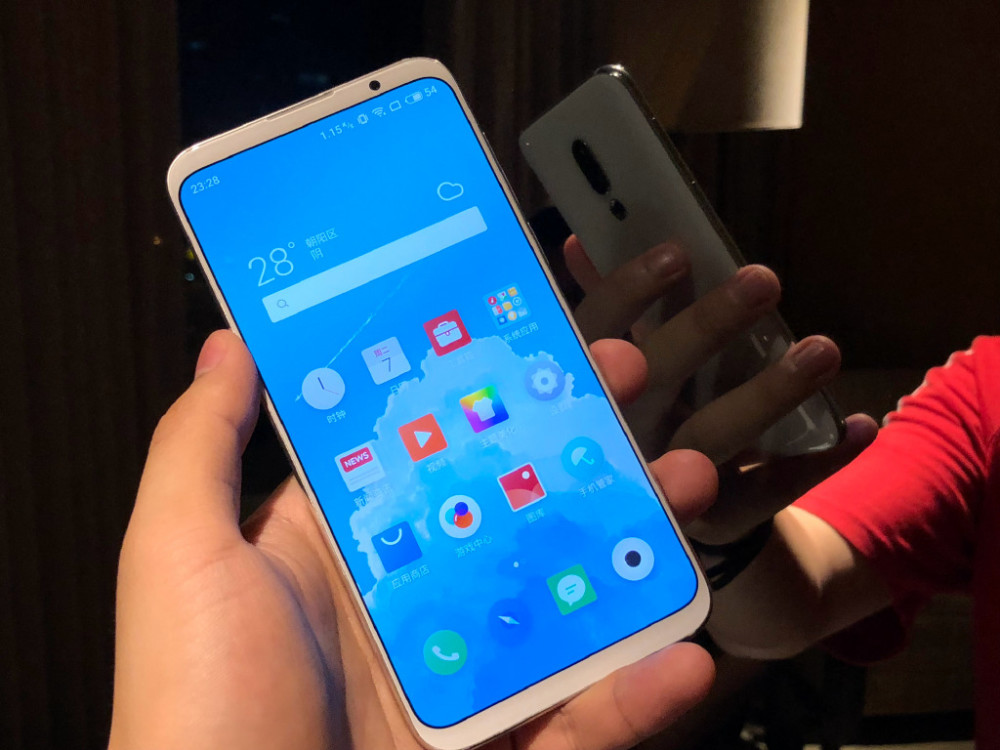 死磕魅族16!小米8悄悄開啟了“降價”活動 免費送小米手環2