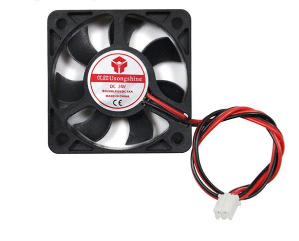 電腦機(jī)箱散熱風(fēng)扇的2針、3針、4針有什么區(qū)別?