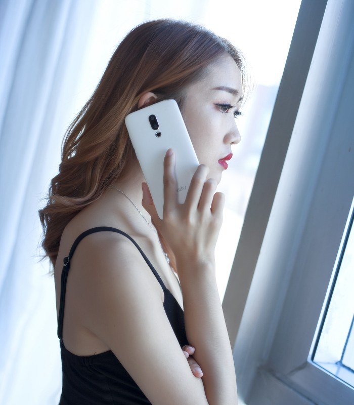 魅族16X汝窯白美女圖賞 手機真美人更美！(5/10)