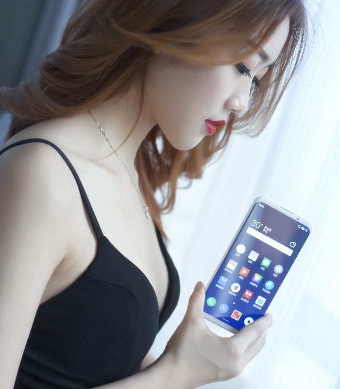 魅族16X汝窯白美女圖賞 手機真美人更美！(7/10)