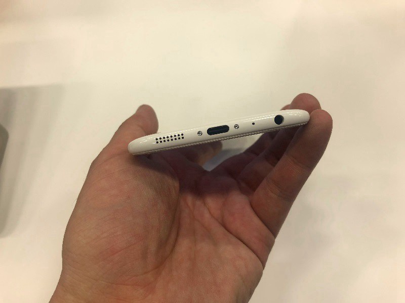 魅族16X汝窯白美女圖賞 手機真美人更美！(10/10)