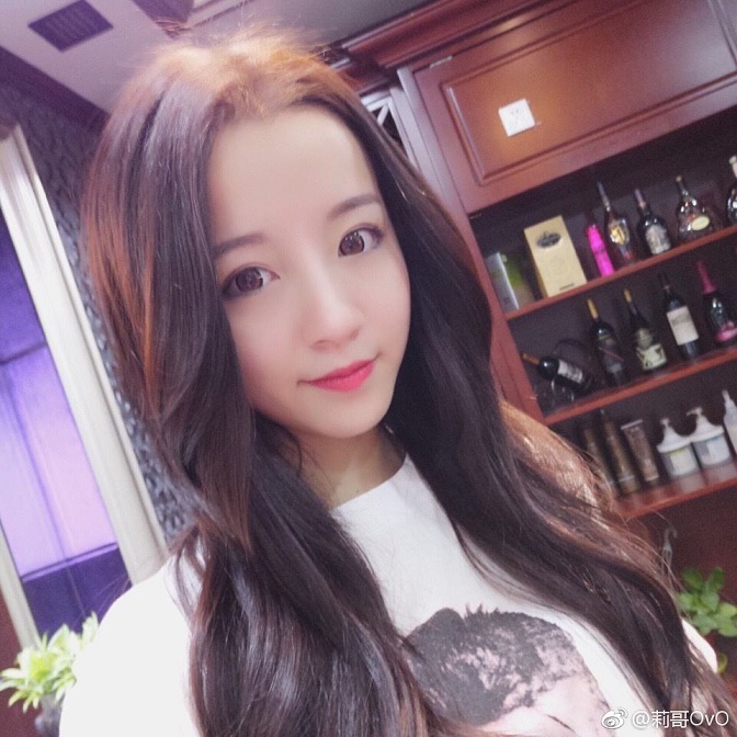 身價5000萬女主播被拘留:修養配不上財富,“莉哥”是誰?