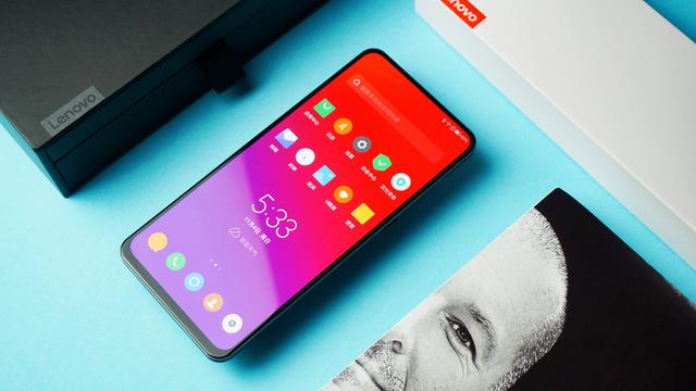 盤點2018年屏占比最大的幾款全面屏手機 哪款是你喜歡的?