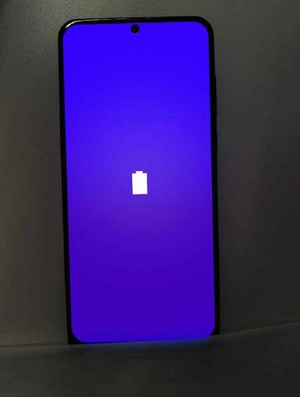 聯(lián)想新機(jī)Z5s或12月亮相:將采用“挖孔屏”的設(shè)計(jì)