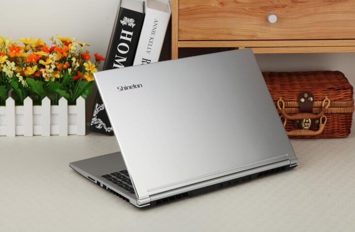 炫龍耀7000輕薄游戲本評(píng)測(cè):輕薄的機(jī)身,窄邊框大視野!