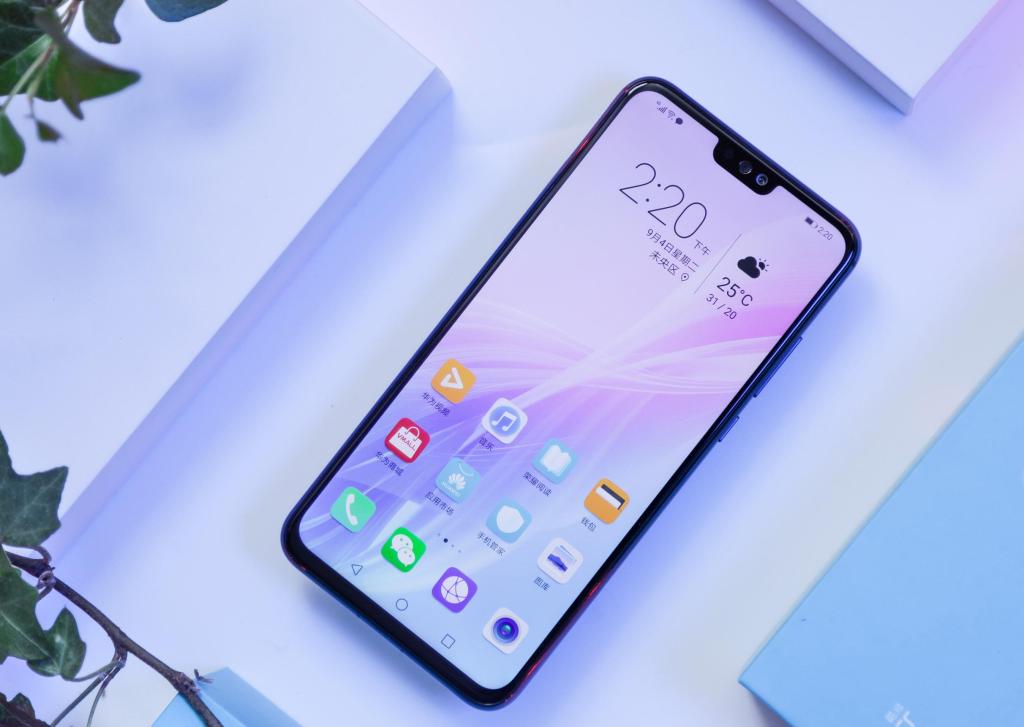 華為最值得入手的千元手機(jī)榮耀8X:6.5寸+2000萬雙攝 配置最均衡