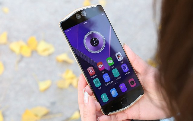 美圖宣布關(guān)閉手機業(yè)務(wù) <a href=/tags/54-0.html target=_blank class=infotextkey>小米</a>接盤 網(wǎng)友：早就該倒閉