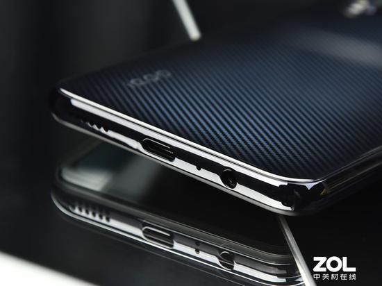 保留3.5mm耳機接口