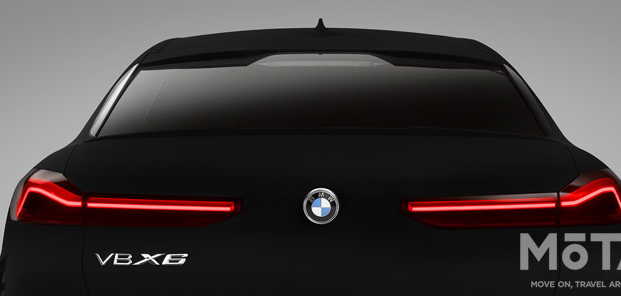 如同黑洞一般黑!世界首輛最黑材料涂裝寶馬X6公開