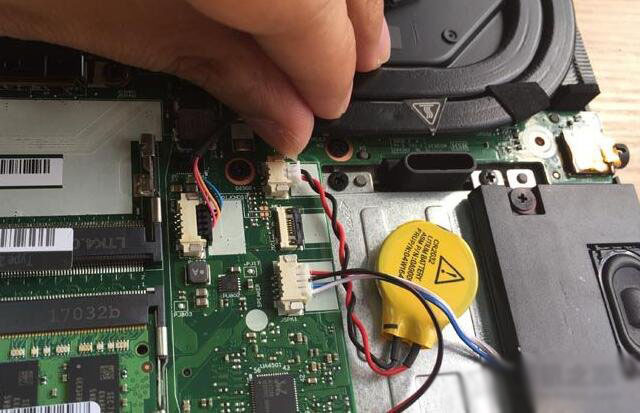 筆記本主板cmos電池怎么放電？筆記本主板電池放電圖解教程