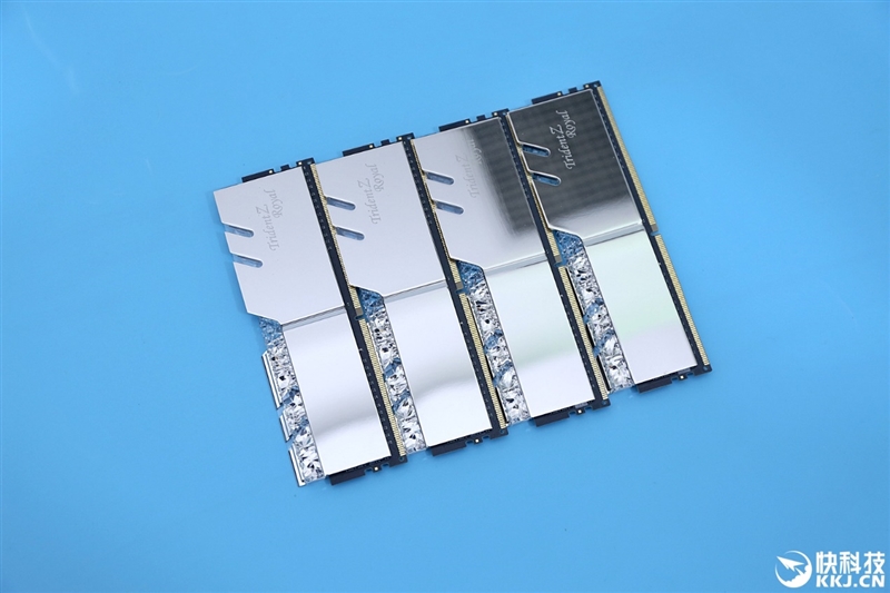 來自4600MHz C19的感動!微星MEG Z490 GODLIKE主板評測